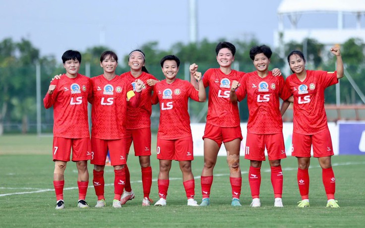 Huỳnh Như tỏa sáng, TP.HCM I vững ngôi đầu giải vô địch quốc gia