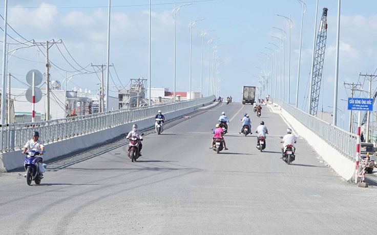 Sau cuộc hẹn 'giải quyết mâu thuẫn', một người tử vong trên cầu Sông Đốc