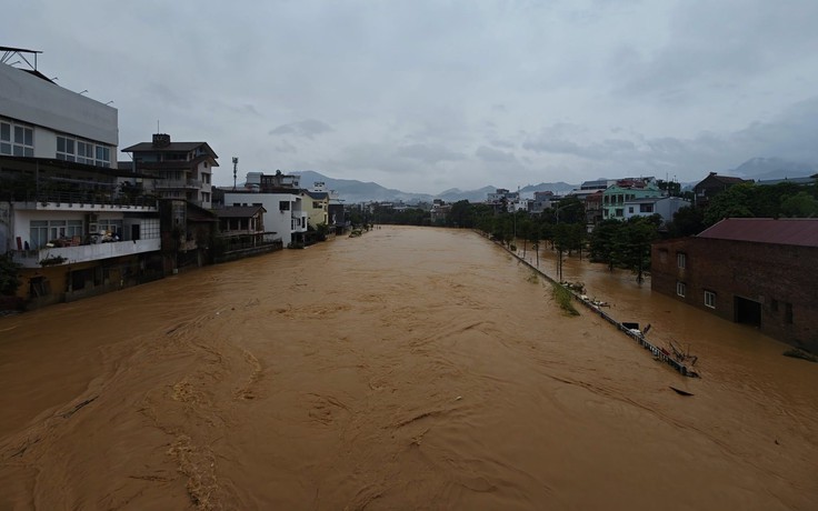Trung tâm Cao Bằng lại ngập do hoàn lưu bão Matmo