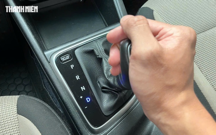 Vì sao ô tô số tự động dễ hỏng hơn số sàn khi bị ngập nước?