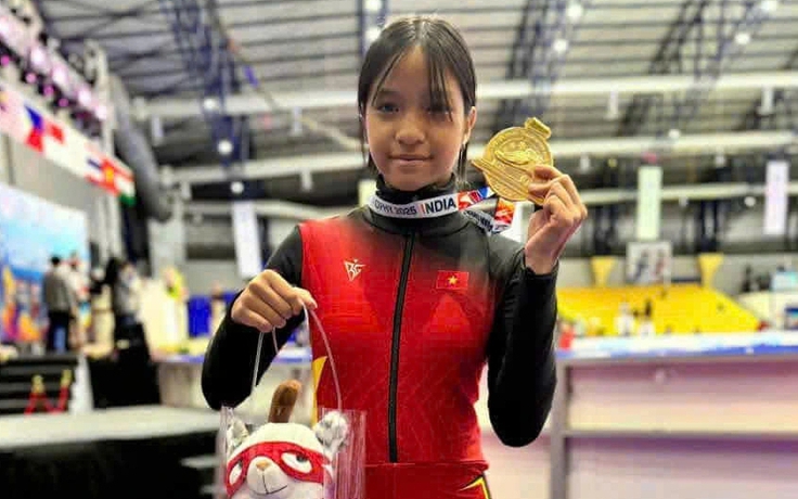 Nữ sinh 12 tuổi giành huy chương quốc tế môn trượt băng tốc độ