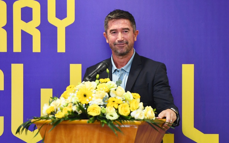 HLV Hà Nội Harry Kewell: ‘Có Robbie Fowler là bạn thân, tôi sẽ hiểu hơn bóng đá châu Á’