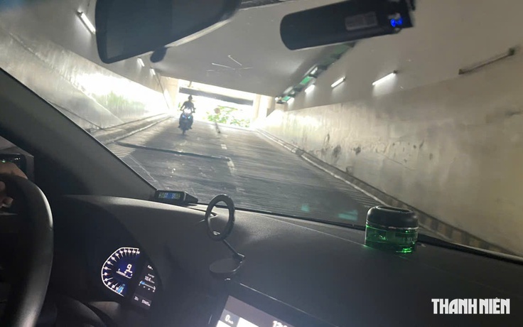 Sai lầm cần tránh khi lái ô tô số tự động dừng, khởi hành ngang dốc