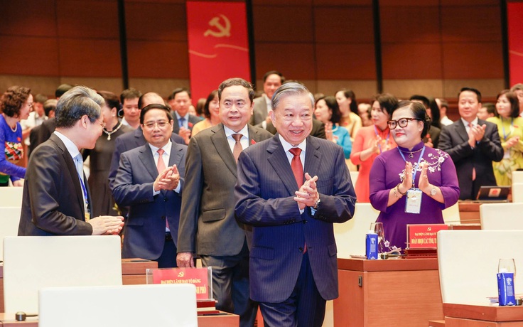 Đánh thức khát vọng 'sánh vai các cường quốc'