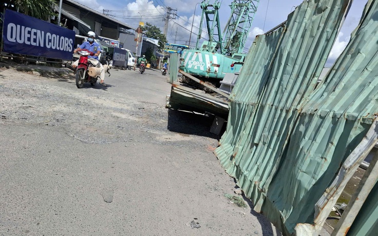 Công trình thi công kéo dài, ảnh hưởng người dân