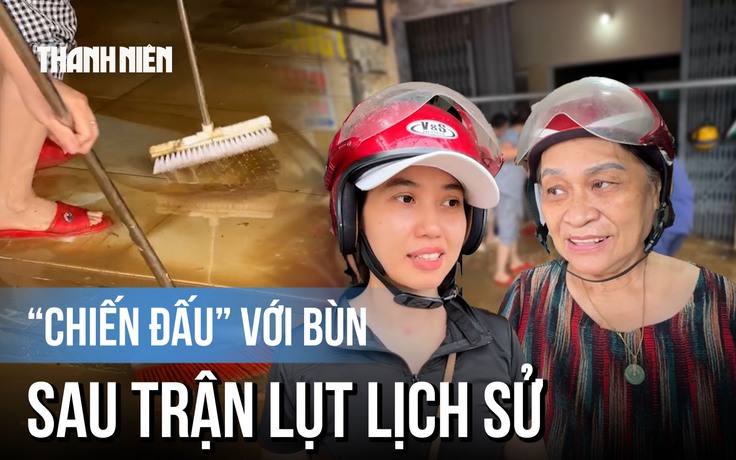 'Chiến đấu' với bùn đất sau trận lụt lịch sử ở phường Điện Bàn