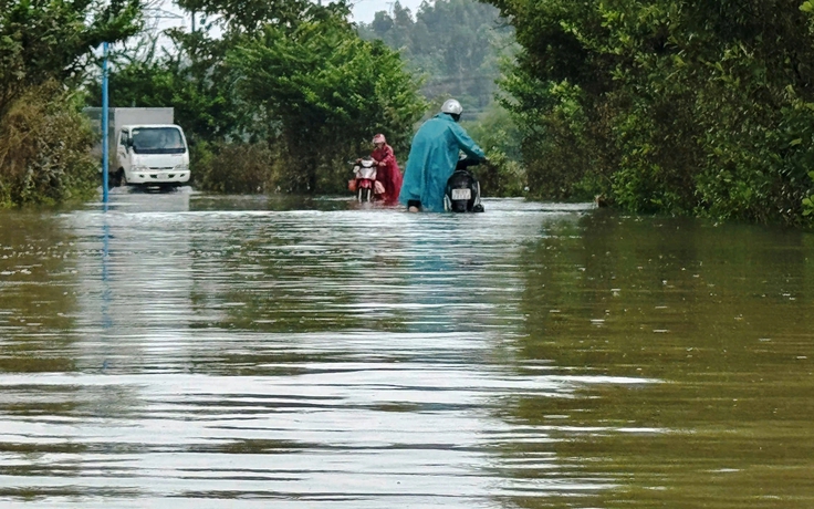 Đà Nẵng, Quảng Ngãi ứng phó nguy cơ lũ chồng lũ