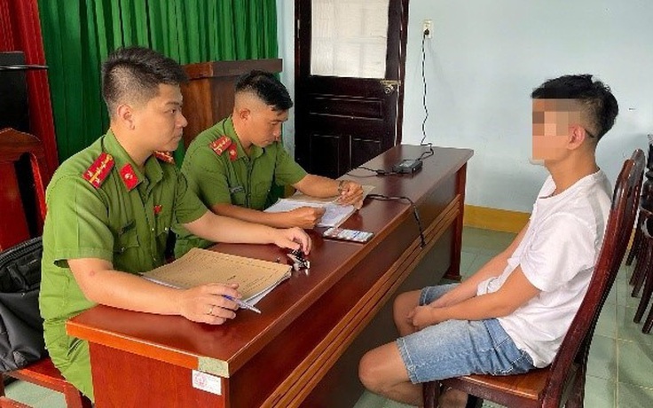 Đăng tin sai sự thật về tiệm vàng, nam thanh niên bị xử phạt 7,5 triệu đồng