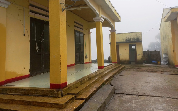 Đà Nẵng: Một điểm trường sạt lở, nguy cơ đổ sập chỉ sau 3 tháng khánh thành