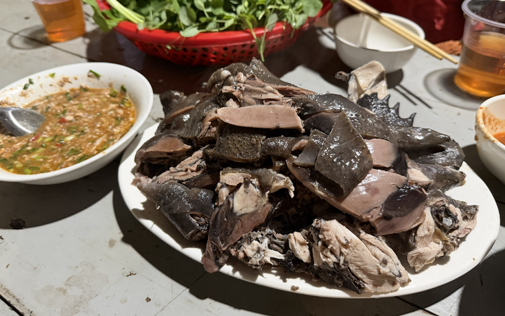 Ăn thả ga ở chợ phiên Bắc Hà tốn bao nhiêu tiền?