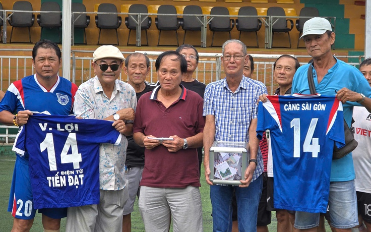 Đồng đội, bằng hữu chung tay hỗ trợ cựu danh thủ Hồ Văn Lợi đang nguy kịch