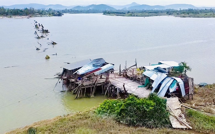 Cầu gỗ dài nhất Việt Nam biến mất sau bão: Rồi Ông Cọp sẽ 'hồi sinh'!