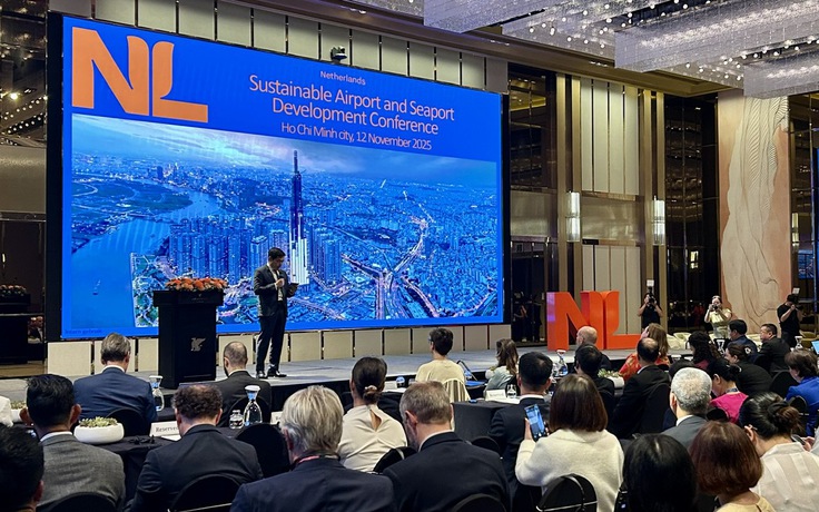 TP.HCM hướng đến cảng xanh, sân bay thông minh, trung tâm logistics số hóa