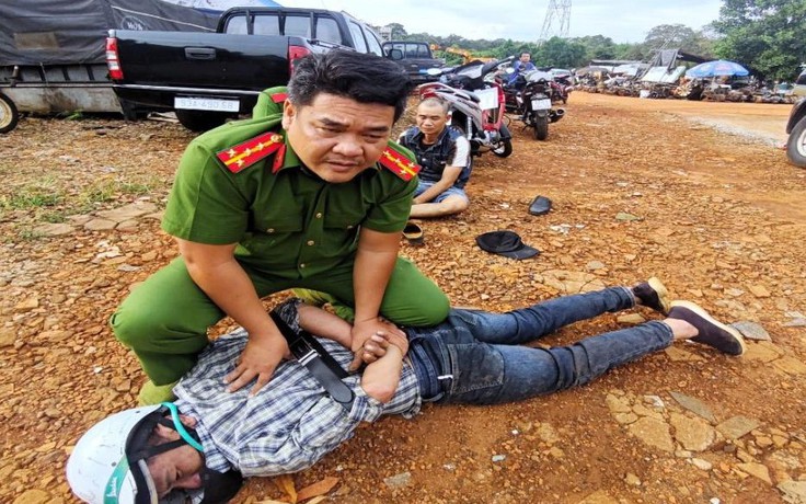 Đồng Nai: Truy đuổi hơn 5 km, bắt kẻ trộm xe máy có 6 tiền án