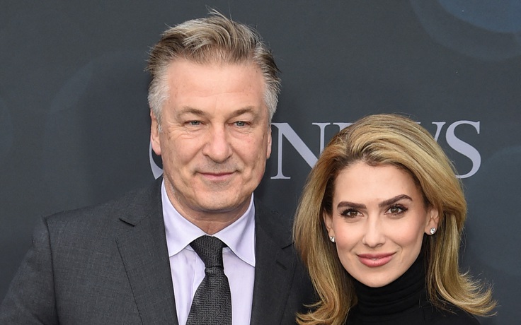 Alec Baldwin và vợ trẻ phải trị liệu để duy trì cuộc hôn nhân lệch 26 tuổi