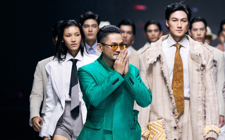 Dấu ấn từ các thương hiệu quốc tế trên sàn diễn thời trang Việt