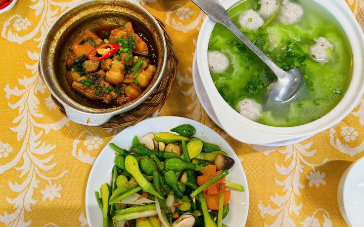 Alo bác sĩ nghe: Ăn tối sau 20 giờ có gây tăng cân, rối loạn tiêu hóa?