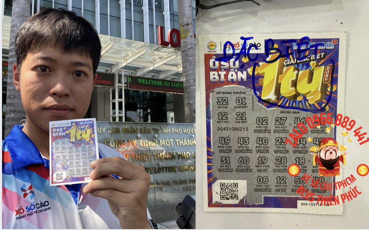 Tài xế ở TP.HCM trúng 1 tỉ xổ số cào: Mang về nhà cả túi tiền mặt
