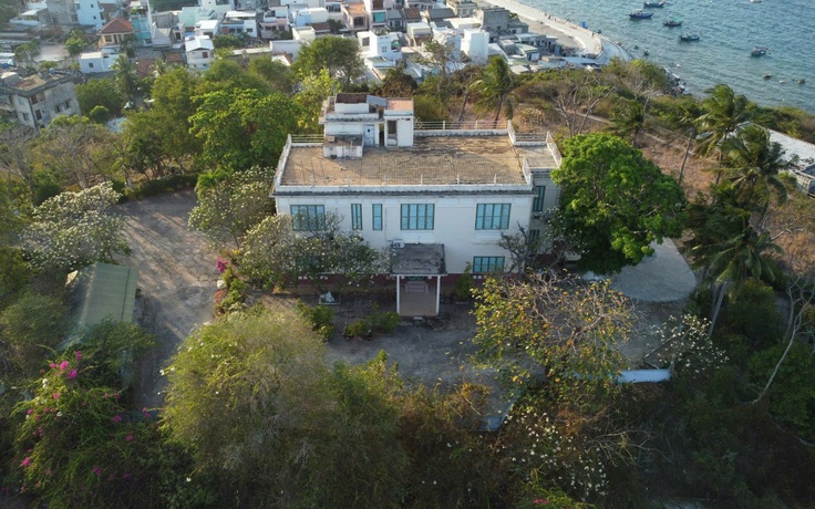 Sớm tu bổ di tích lầu Bảo Đại trên núi Cảnh Long