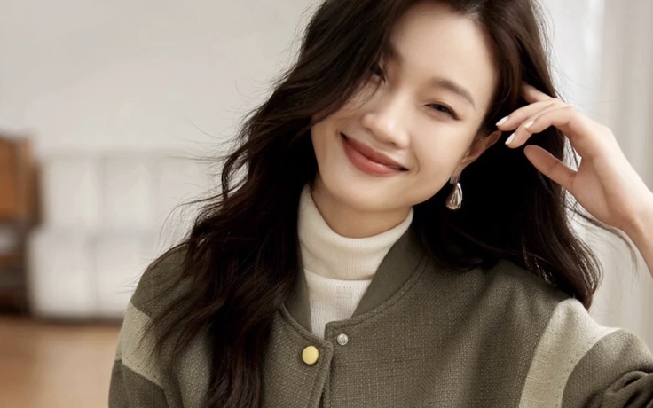 Áo khoác bóng chày 'bật' cá tính, gợi về tuổi trẻ thanh xuân