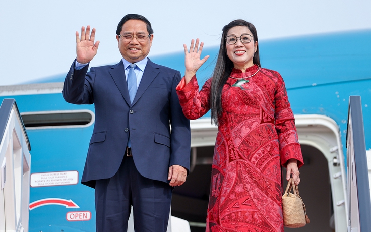 Thủ tướng Phạm Minh Chính và phu nhân bắt đầu chuyến thăm chính thức Kuwait