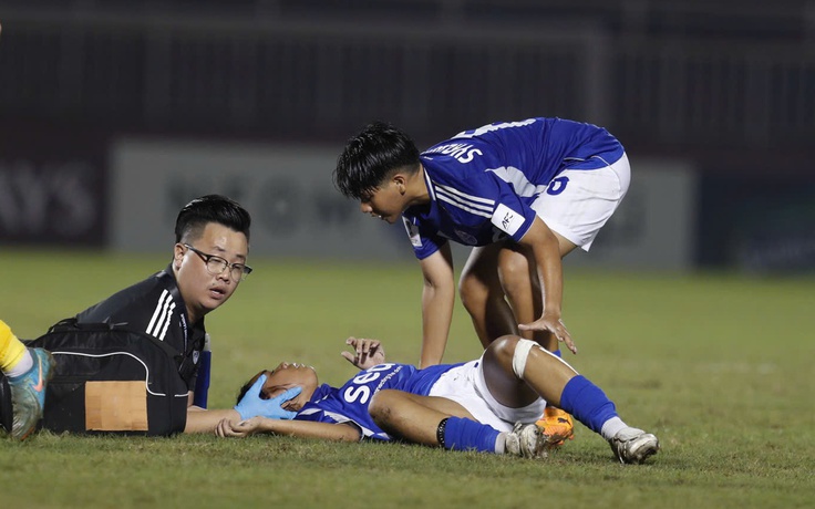 Cầu thủ Singapore bất tỉnh trong trận gặp CLB nữ TP.HCM: Đã tỉnh táo, không nguy hiểm tính mạng