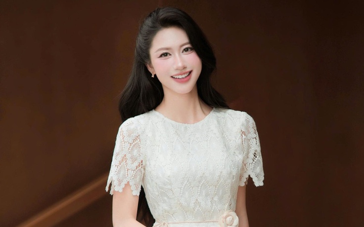 Thanh lịch và quý phái cùng vải ren tinh xảo