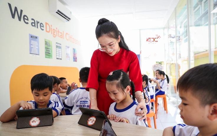 Nên hay không nên có hệ số lương đặc thù với nhà giáo?