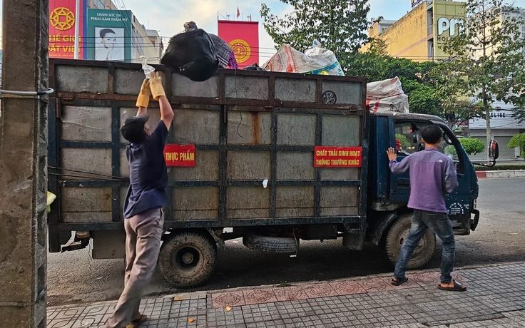 Đồng Nai phê bình 10 phường, xã vì nợ tiền xử lý rác