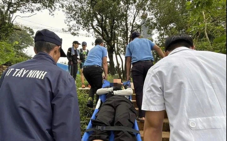 Hơn 1 tháng tạm dừng leo núi Bà Đen: Du khách nóng lòng vì sao chưa mở lại?