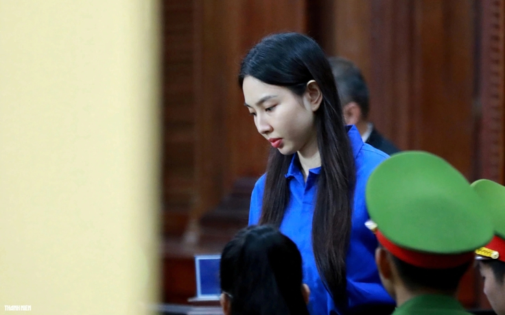 Hoa hậu Thùy Tiên và Quang Linh Vlogs trong phiên xét xử sơ thẩm