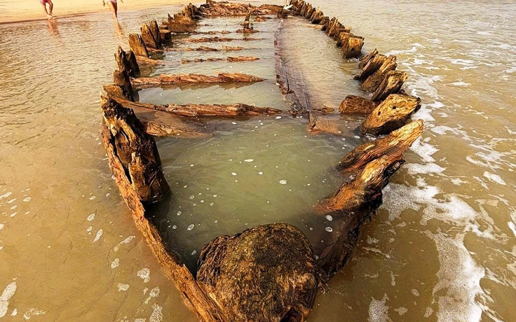 Tàu cổ phát lộ ở bờ biển Hội An: Thời cơ vàng để giải mã lịch sử giao thương