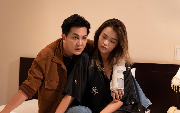 Con gái xinh đẹp đóng cảnh táo bạo, nghệ sĩ Hoàng Mập phản ứng ra sao?