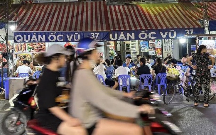 Phố đêm ở quận 4 cũ bất ngờ vào top 10 con đường hấp dẫn nhất thế giới