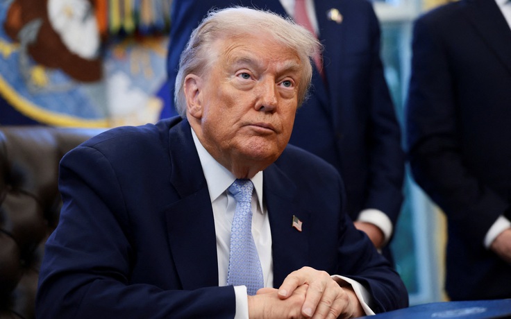 Ông Trump muốn xử tử nghị sĩ Dân chủ 'nổi loạn'
?