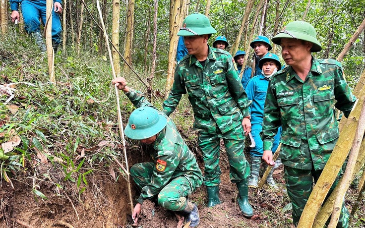 Đà Nẵng: Kiến nghị ban bố tình huống khẩn cấp khi đỉnh đồi có vết nứt 150 m