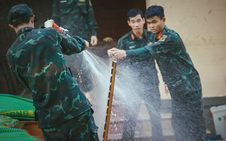 Sư đoàn 2 dốc sức cùng Gia Lai khắc phục hậu quả lũ lụt