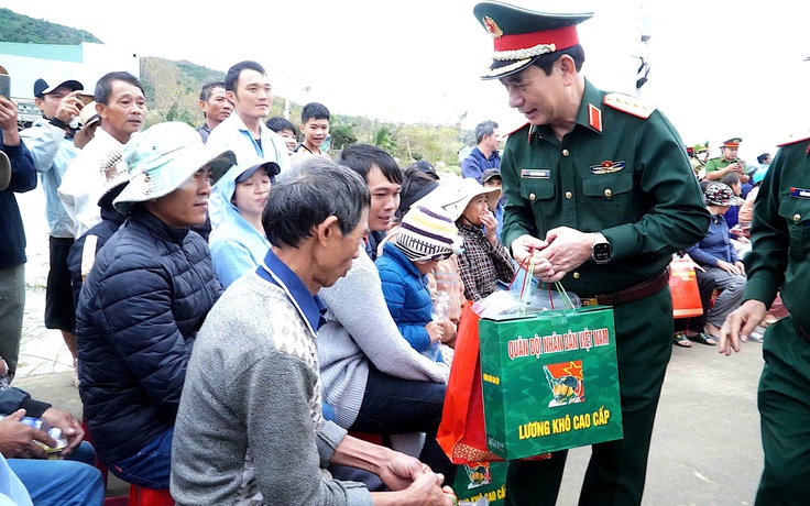 Hỗ trợ khẩn cấp hàng chục ngàn hộ dân vùng lũ Gia Lai