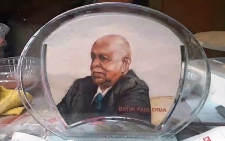 Kỹ nghệ độc lạ: Mê mẩn với tranh cát của Dũng