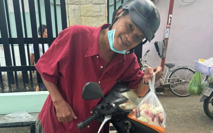 Nghệ sĩ Mai Trần chật vật mưu sinh ở tuổi 71, tiếc nuối khi rời sân khấu