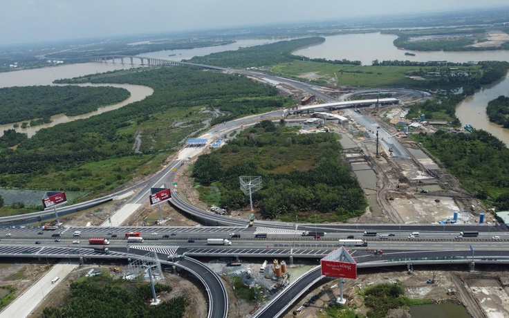 Phó thủ tướng kiểm tra dự án Vành đai 3 vượt sông Đồng Nai kết nối TP.HCM với Nhơn Trạch