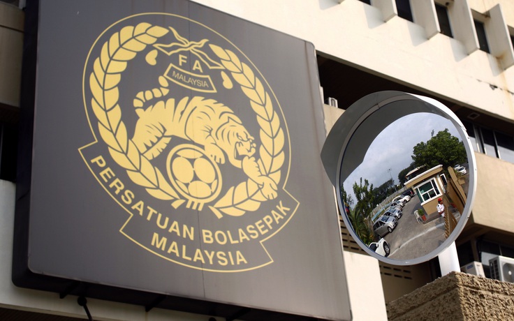 Nhà báo Malaysia bị tấn công vì chỉ trích nhập tịch lậu, FAM dính nghi ngờ sau phản ứng cực lạ