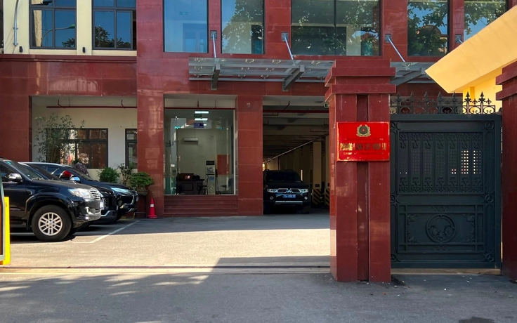 Khởi tố bảo mẫu liên quan vụ cháu bé tử vong do uống nhầm hóa chất