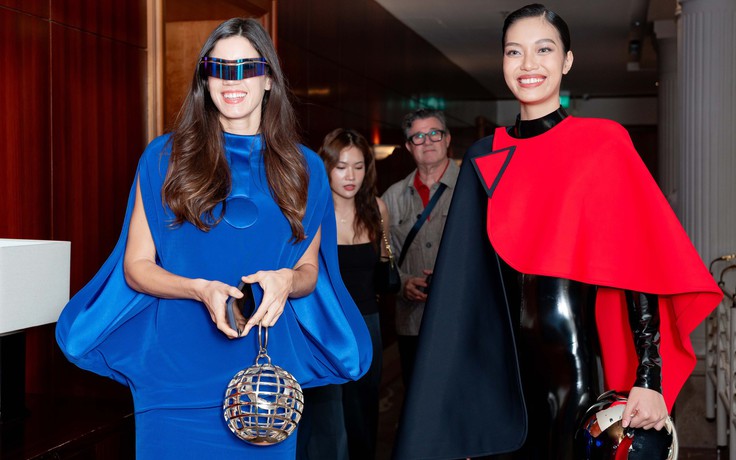 Loạt fashion show đình đám 'thắp sáng' sàn diễn Việt dịp cuối năm