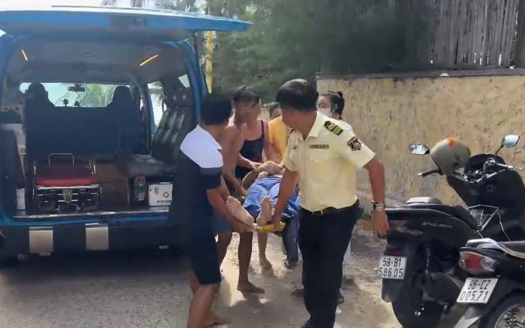 Du khách Nga bị đuối nước khi tắm biển ở Mũi Né