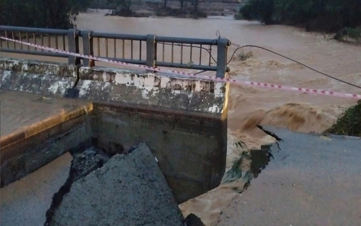 TP.Huế: Nội đô ngập sâu trở lại, thêm 1 cây cầu ở miền núi bị sập