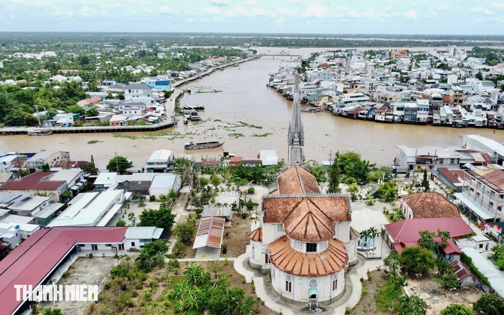 Phục dựng chợ nổi Cái Bè tại lễ hội Làng cổ Đông Hòa Hiệp, Đồng Tháp