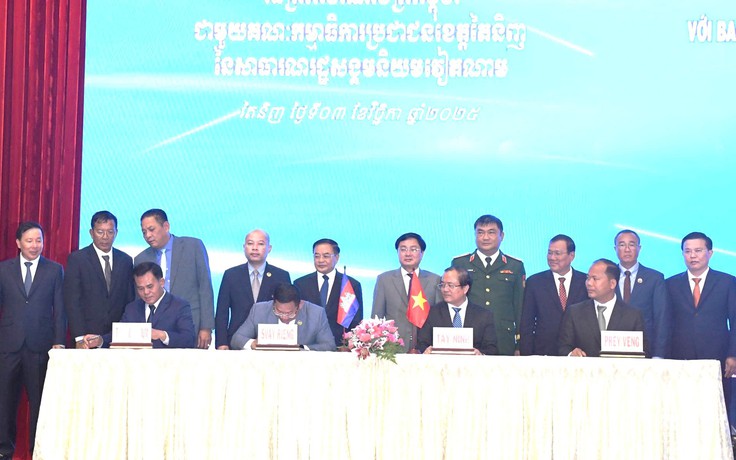 Tây Ninh ký kết hợp tác với 3 tỉnh Campuchia để thúc đẩy kinh tế biên mậu