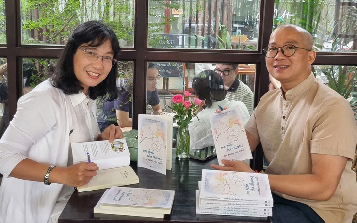 'Mẹ hiểu, cha thương, rộng đường con bước': Bản hòa ca 'thắp sáng một gia đình'