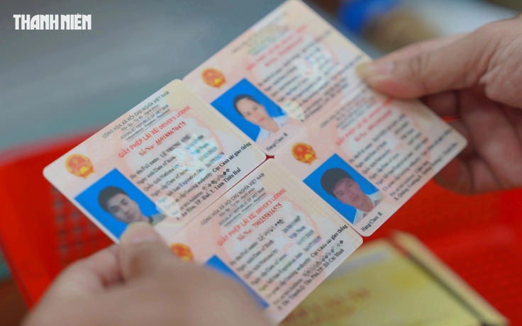 Cục CSGT cấp giấy phép lái xe mới màu hồng: Có cần đổi ngay không?
